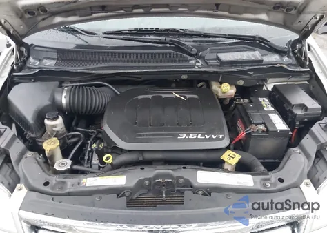 2012 Chrysler Town & Country Touring z USA, uszkodzony, nr VIN 2C4RC1BG5CR362639